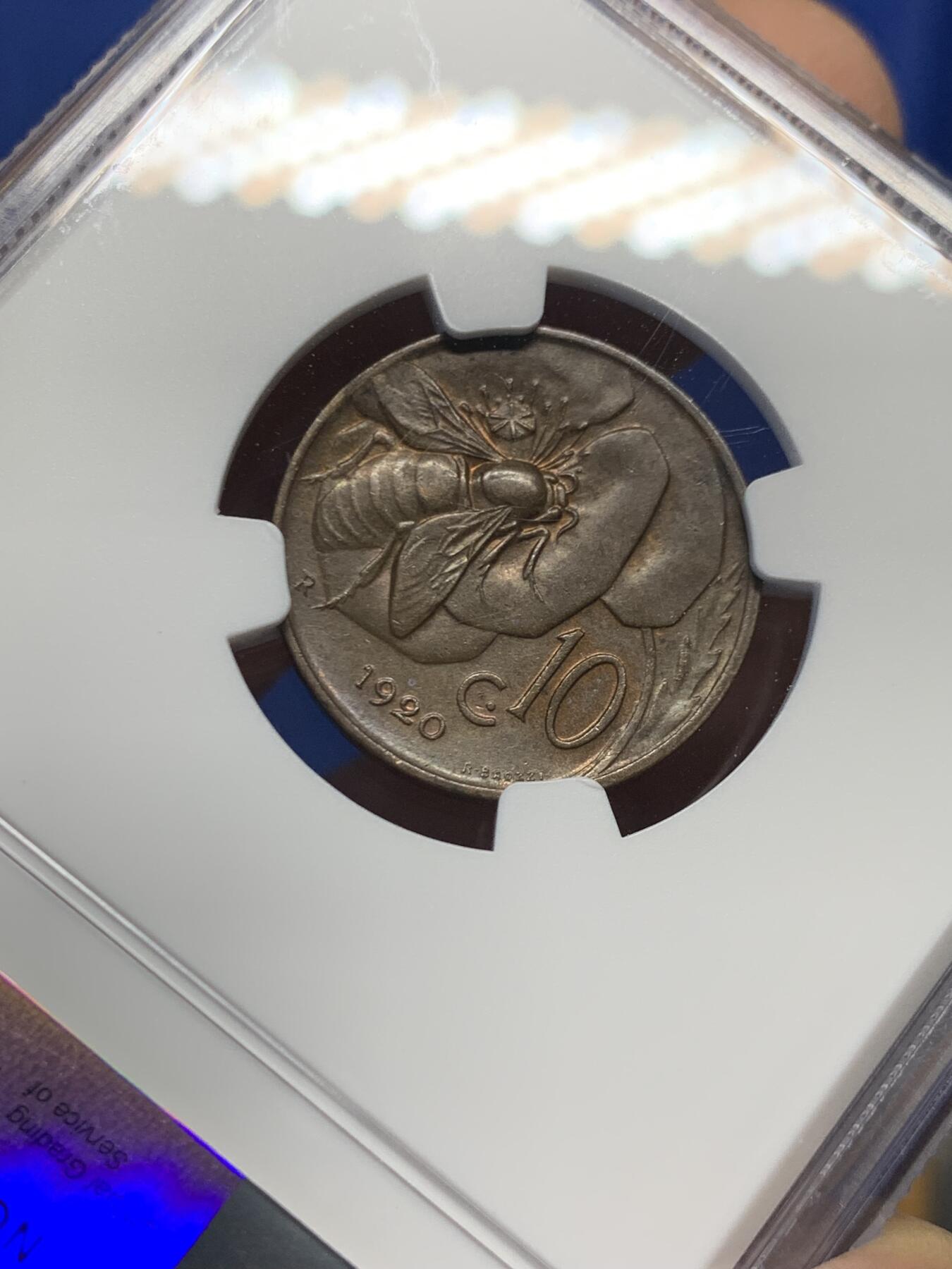 《竞宝斋》第459场 周日，周一，2场连拍 （全场包邮）欢迎送拍 NGC MS61BN 意大利小蜜蜂1920年10分，古典主义风格代表作品，极美的设计，原铜光不容易