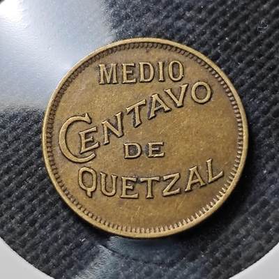 KK钱币收藏小铺  第400期  百期特拍（四拍之四）2月预留时间 周末发货 -  1932危地马拉半分铜币 深打状态 细节不错