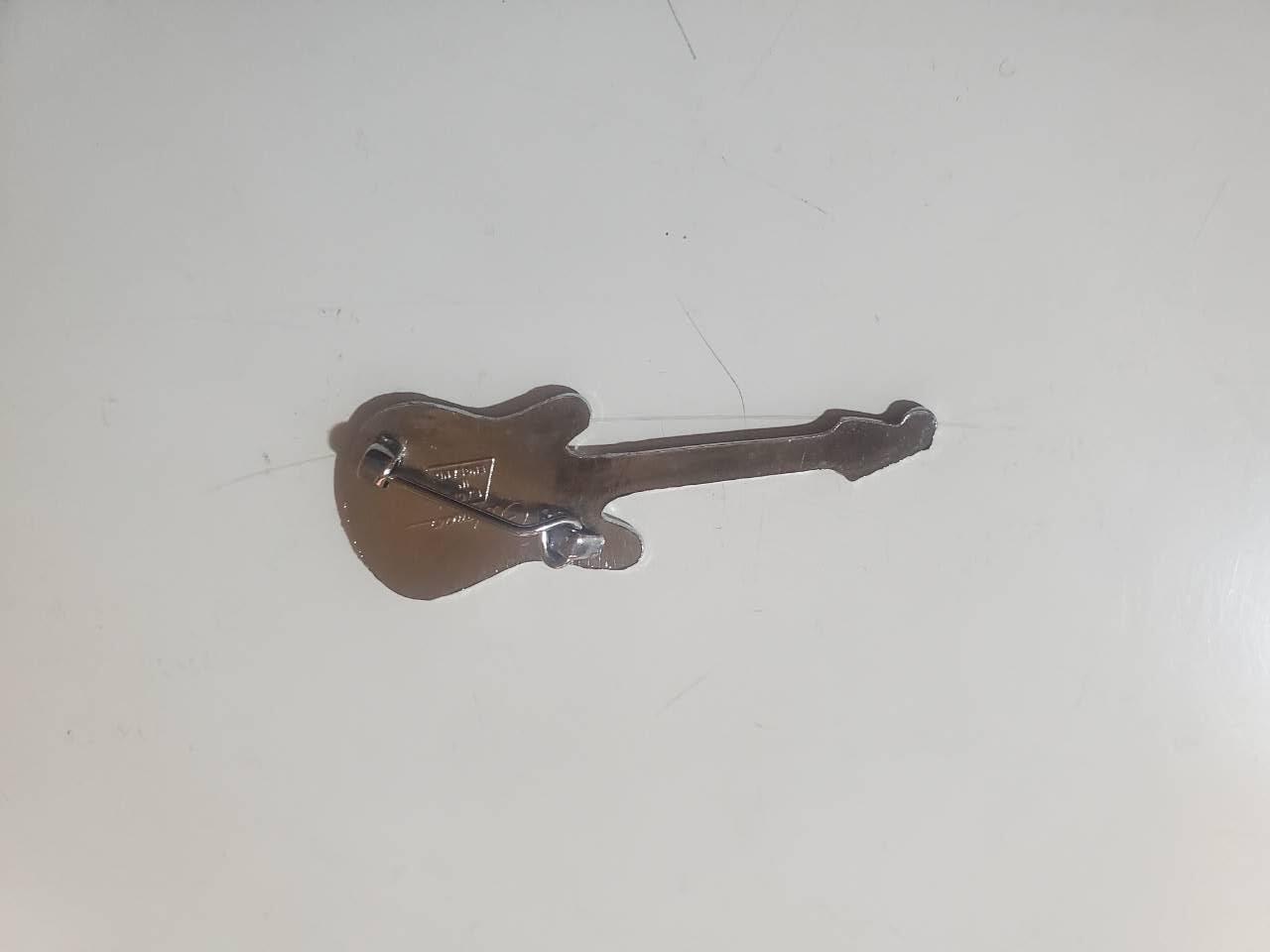 韵星假日拍卖第三十七期 -- Rimey Holidays Auction 37 冷战时期1970-80年代范-海伦音乐徽章 保存完好 英格兰制造