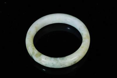 上海都达杂项专场三十四【年后发货全场包邮】  天然 蓝田玉贵妃手镯86-34