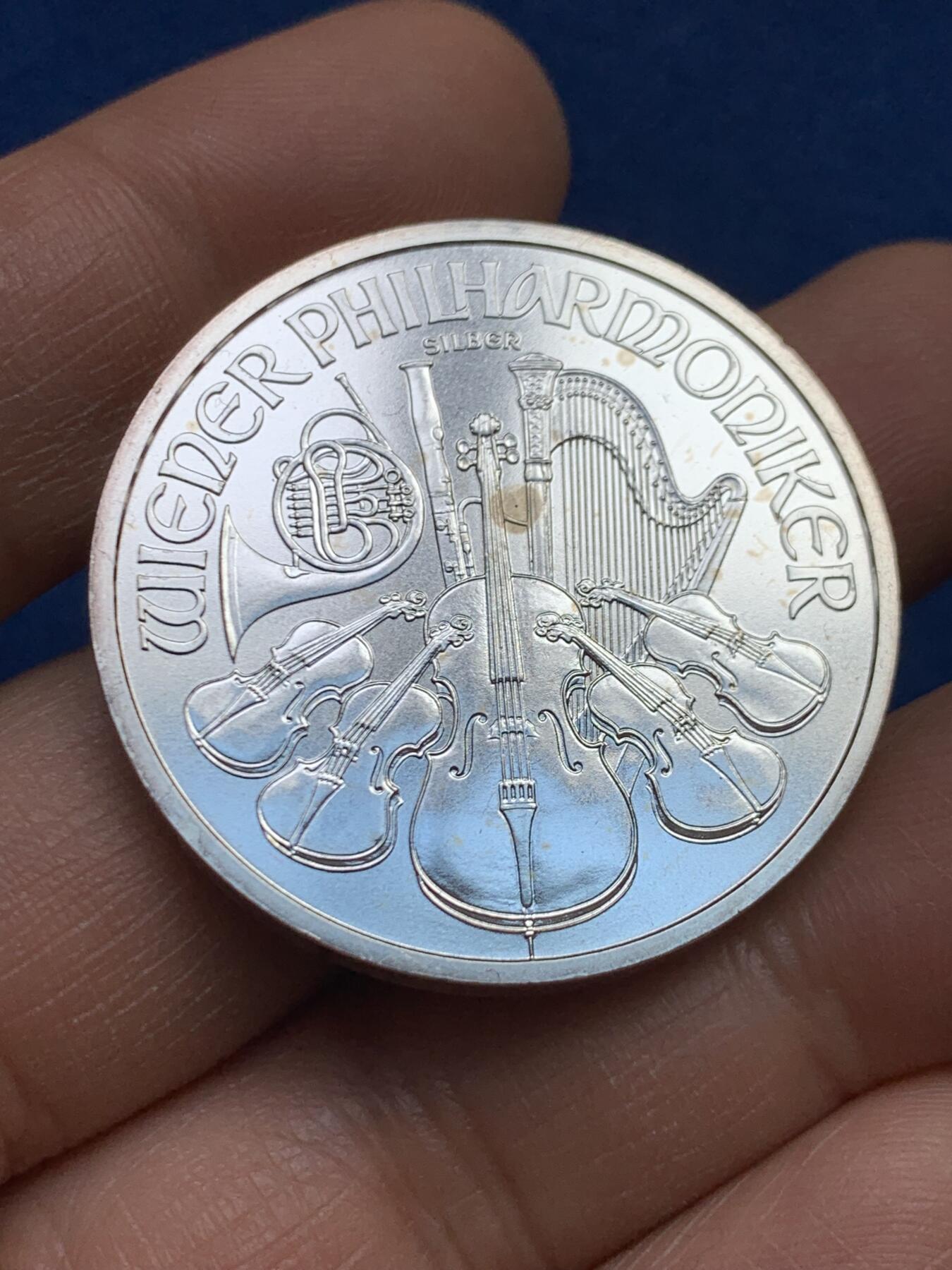 《竞宝斋》第459场 周日，周一，2场连拍 （全场包邮）欢迎送拍 奥地利2012年爱乐乐团投资银币，1盎司，999银，31.1克