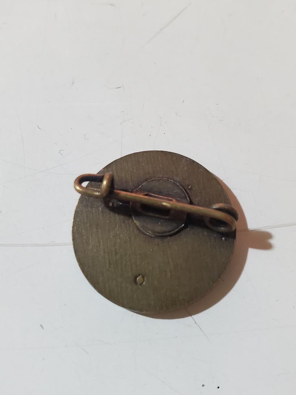 韵星假日拍卖第三十七期 -- Rimey Holidays Auction 37 民主德国高山攀登队伍证章 铜制