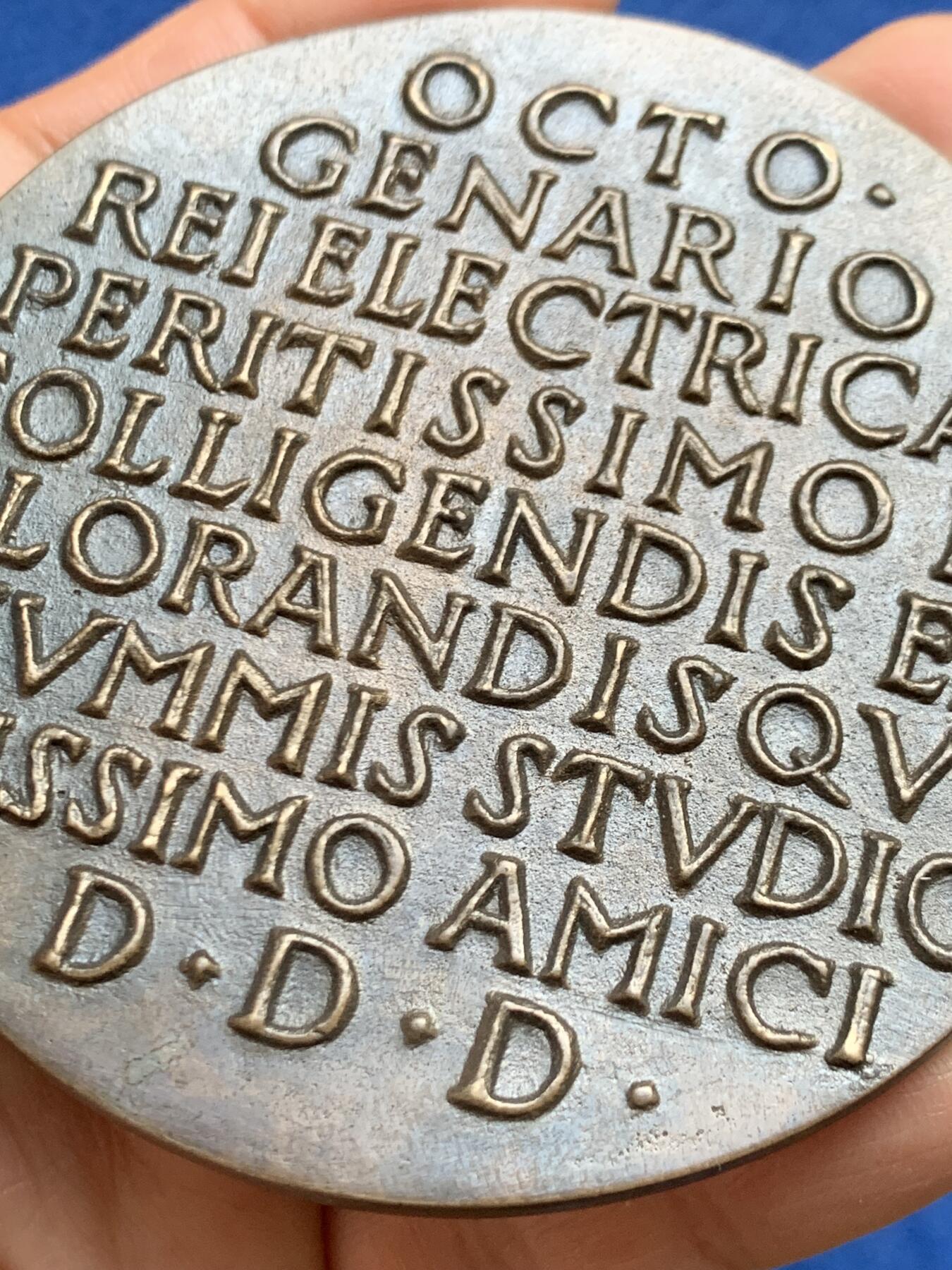 《竞宝斋》第459场 周日，周一，2场连拍 （全场包邮）欢迎送拍 瑞士沃尔特·尼格勒纪念铜章，高浮雕，大型。154克，76.7mm