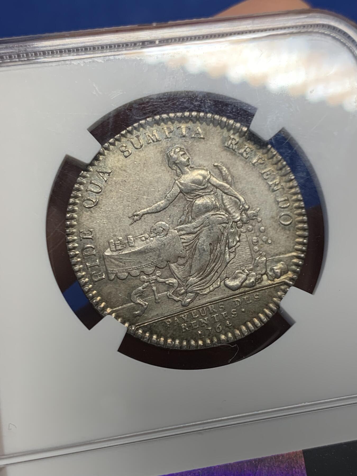 《竞宝斋》第459场 周日，周一，2场连拍 （全场包邮）欢迎送拍 NGC MS63 法国1764年路易十五退休金jeton 五彩原光 状态难得 jeton中比较少见的品种 足够自藏的品质