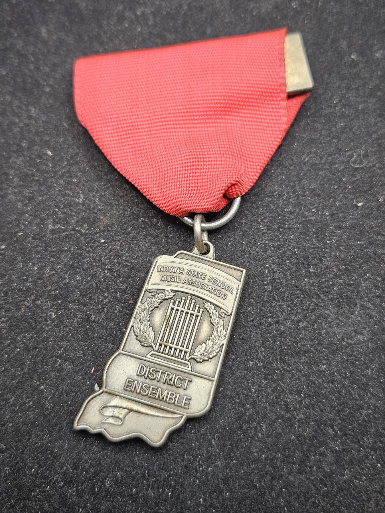 0元起拍勋章 第327期 咸鱼国勋章拍卖专场 1月21日（周三）下午6：00开始 美国印第安那州音乐协会纪念章