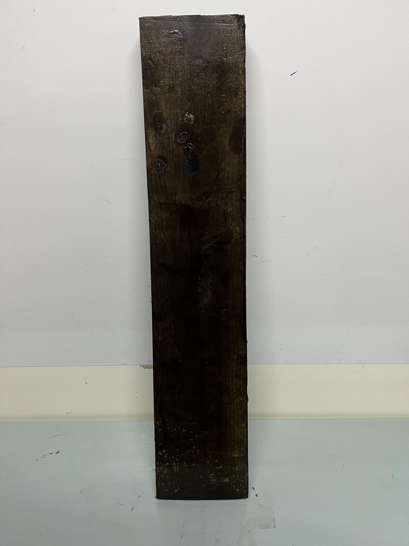 零元拍：01-17-1乌木金丝楠 可做镇尺 干泡台 满金丝药香，尺寸约：62.5/13.5/11/4.9厚CM，五斤多重