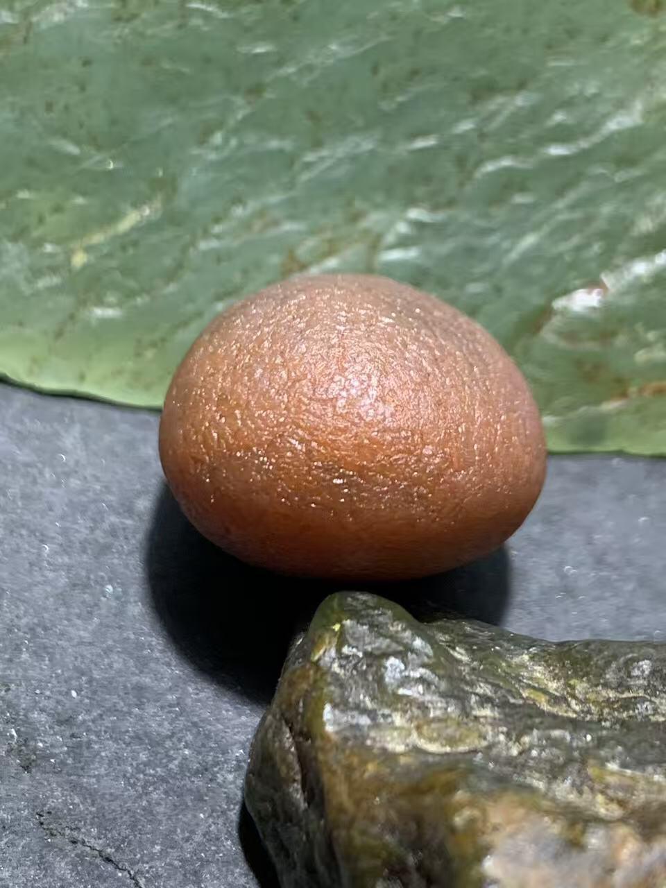 精美水冲籽川料南红玛瑙原石一颗