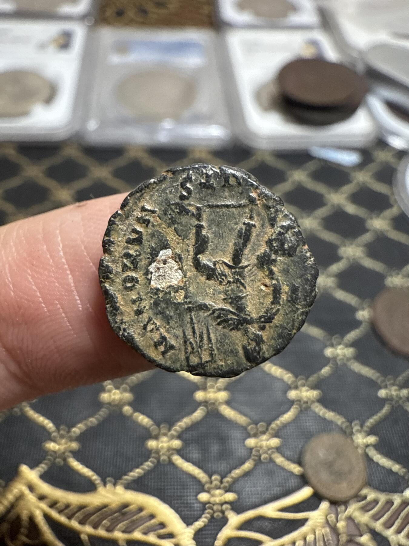 南宋泉阁俄币 外币 国币 专场第二十一期 【送拍无额外佣金】 古罗马 公元383-408年 东罗马皇帝 阿卡狄乌斯小铜币 文字和头像打制清晰 品相好