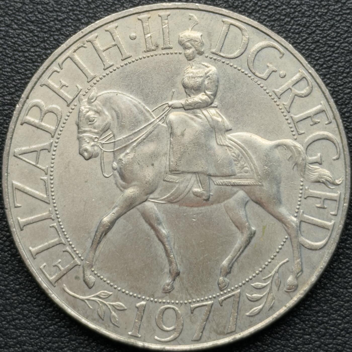 ＜星葵钱币社＞散币克朗场第68期·1月23日发货 英国1977年女王登基25周年25便士克朗型纪念币