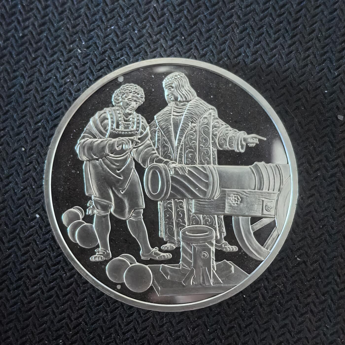 道一币馆币章第一百六十四场 奥地利2001年库夫施泰因古堡500先令精制银币 24g 925s