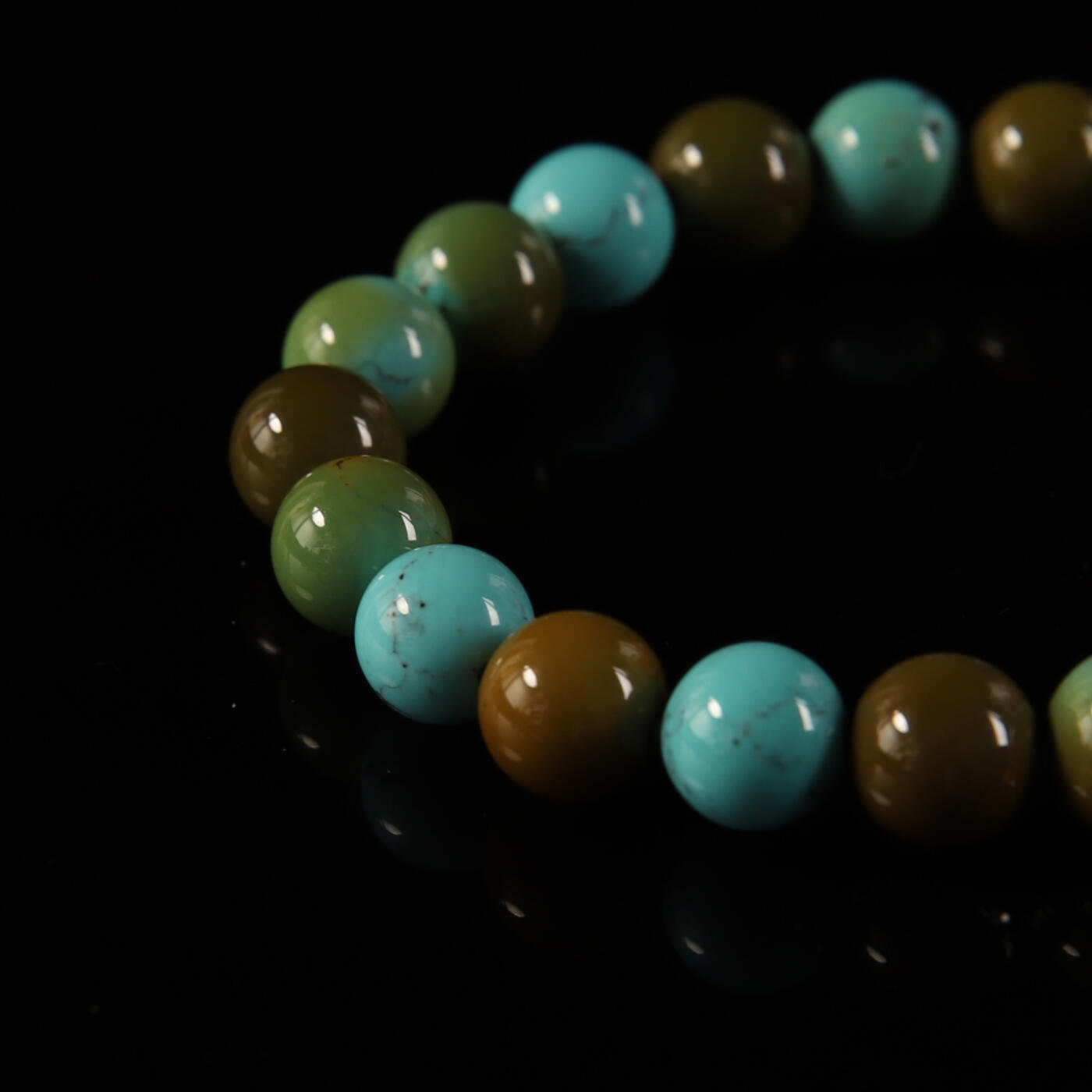 瑰丽珠宝（一） 原矿蓝绿撞色多宝松石18K金手串