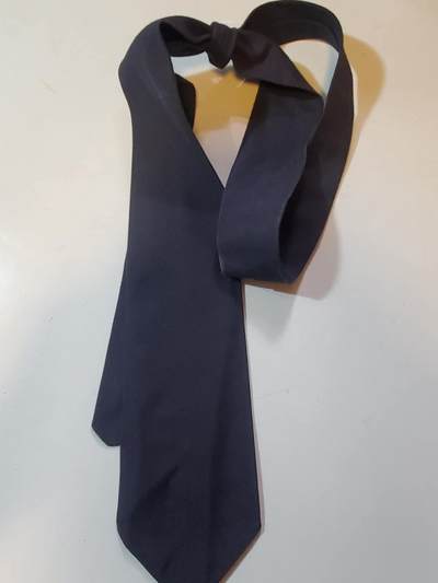 韵星假日拍卖第三十七期 -- Rimey Holidays Auction 37 - 民主德国国家人民军领带一条 带厂标