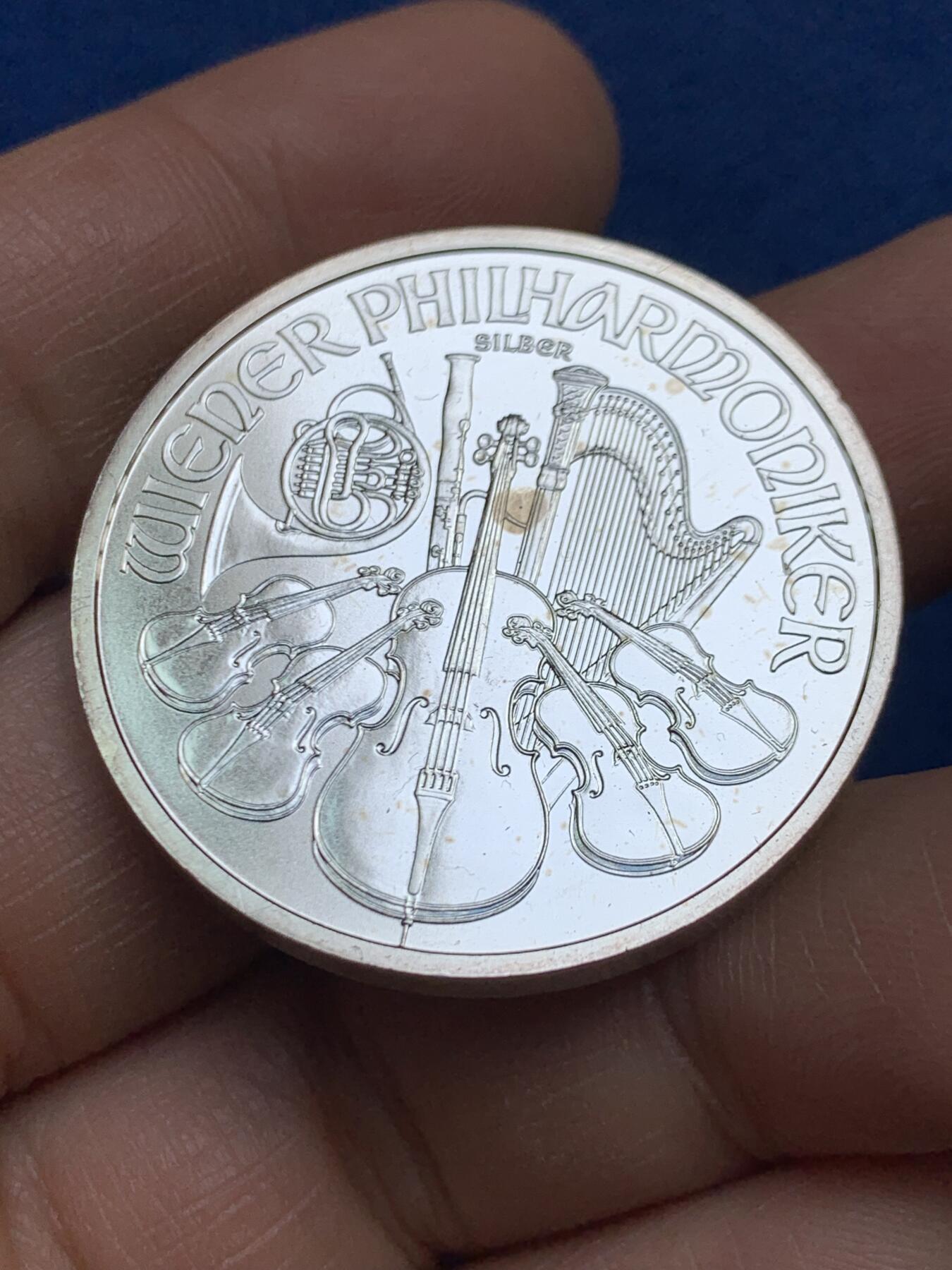 《竞宝斋》第459场 周日，周一，2场连拍 （全场包邮）欢迎送拍 奥地利2012年爱乐乐团投资银币，1盎司，999银，31.1克