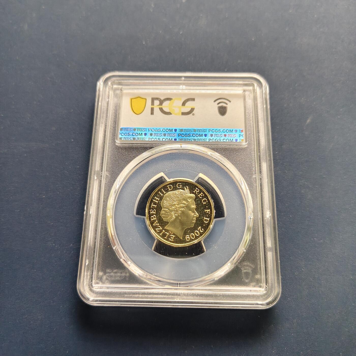 【全场包邮】纯粹捡漏拍497场-持续更新中 【收藏级】英国2009年盾徽1镑精制币-PCGS PR68 DCAM（更高分仅3枚）