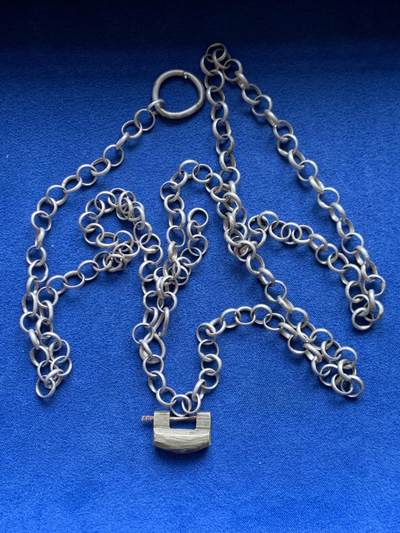 《竞宝斋》第459场 周日，周一，2场连拍 （全场包邮）欢迎送拍 - 早期手工银链一条 925银 重约43.75克 配一把铜质挂锁（约6克）