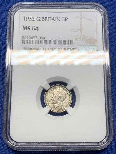 《竞宝斋》第459场 周日，周一，2场连拍 （全场包邮）欢迎送拍 - NGC MS64 英国1932年乔治五世3便士银币，普通品种，高分也挺难得