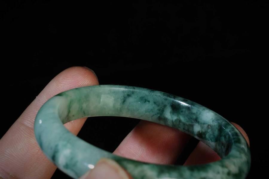 上海都达杂项专场三（全场包邮） 天然冰绿花翡翠手镯86-43