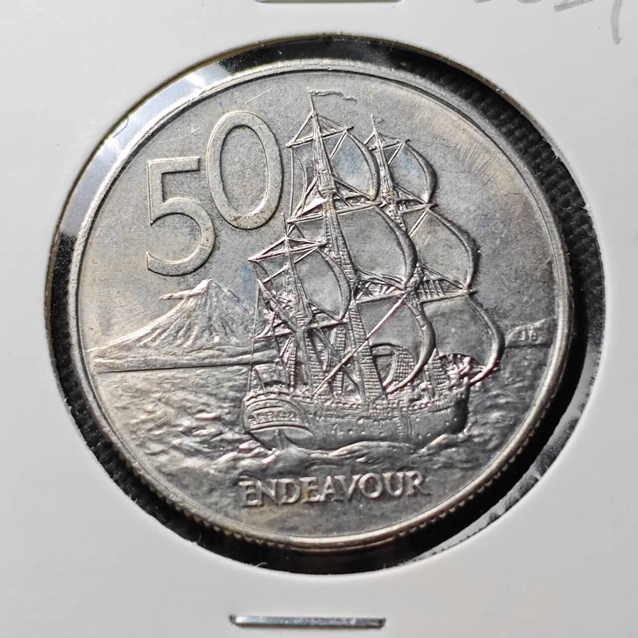 KK钱币收藏小铺  第400期  百期特拍（四拍之四）2月预留时间 周末发货  1985新西兰50分 加拿大带铸 浅雕版 带光品