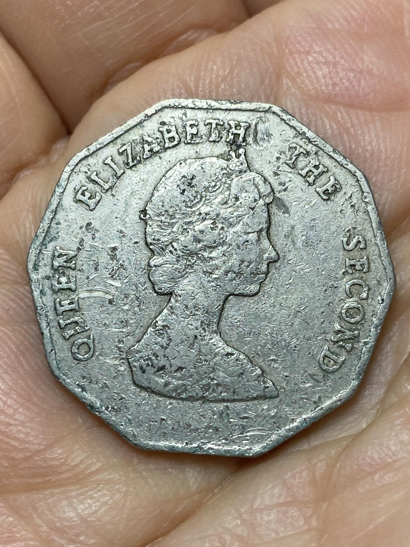 2026年第十一场(总第一百八十场）外国好品散币场(免佣金) 东加勒比1989年1元(伊丽莎白二世中年花冠)