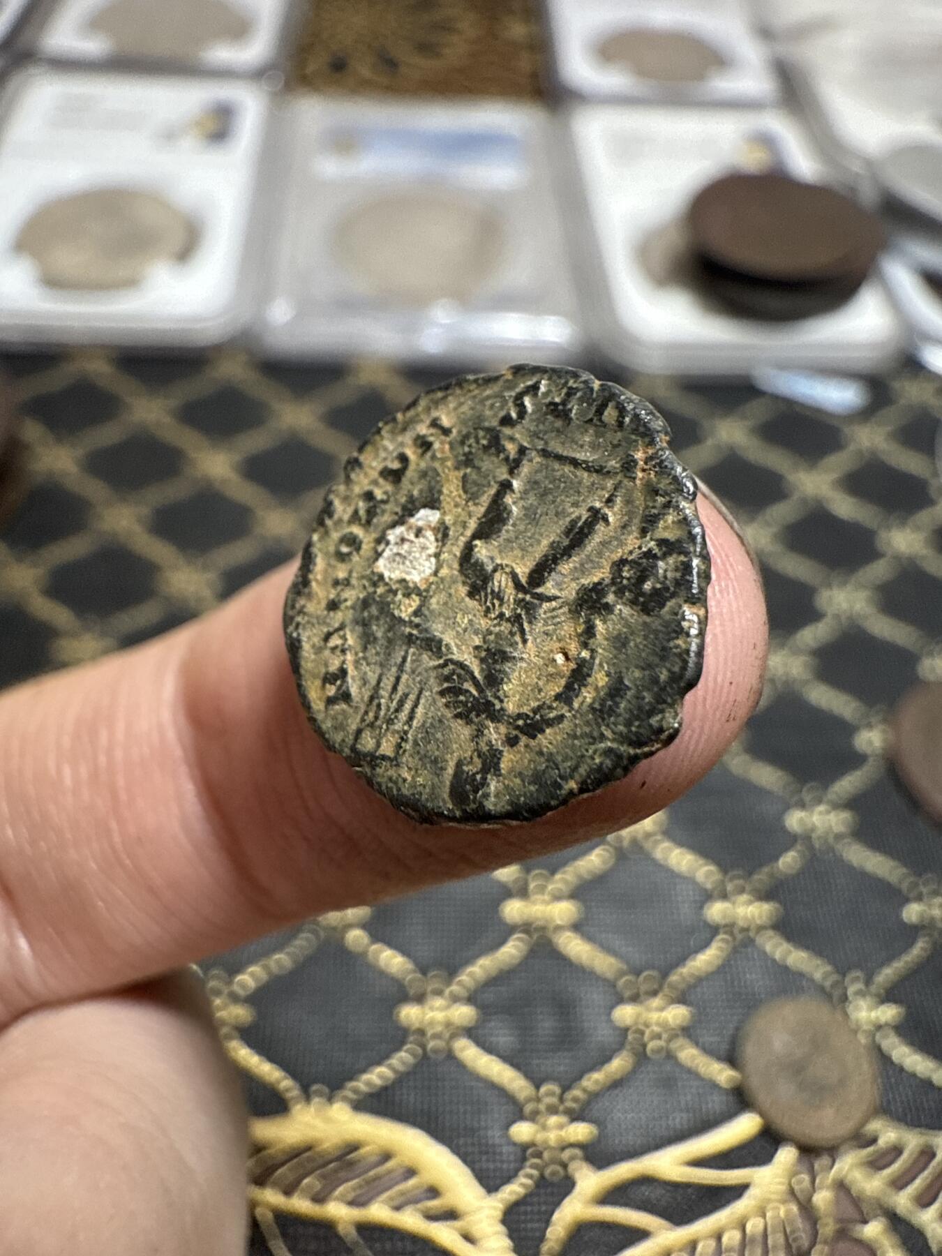 南宋泉阁俄币 外币 国币 专场第二十一期 【送拍无额外佣金】 古罗马 公元383-408年 东罗马皇帝 阿卡狄乌斯小铜币 文字和头像打制清晰 品相好