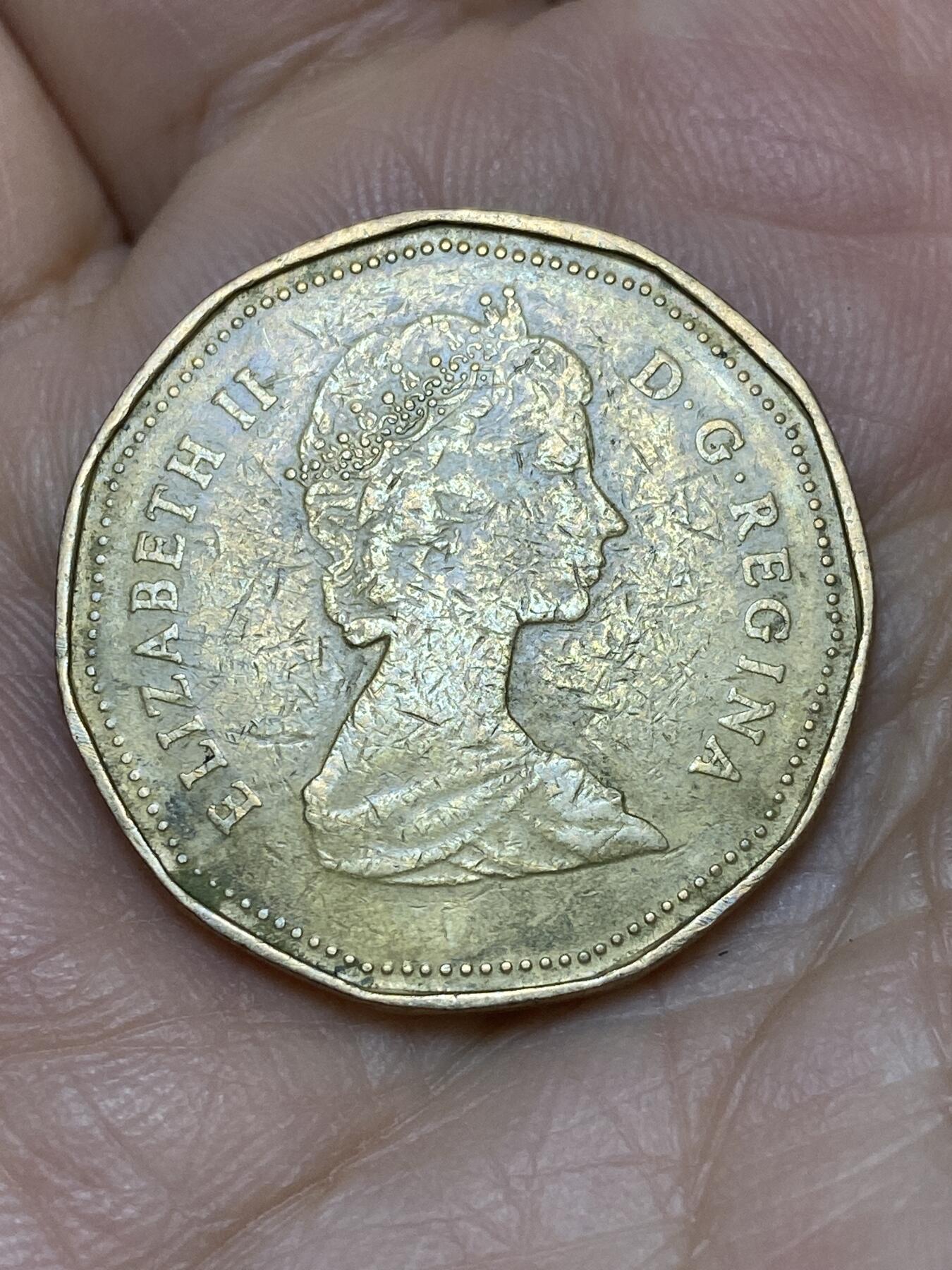 2026年第十一场(总第一百八十场）外国好品散币场(免佣金) 加拿大🇨🇦1987年1元(伊丽莎白二世中年花冠，浅浮雕版)