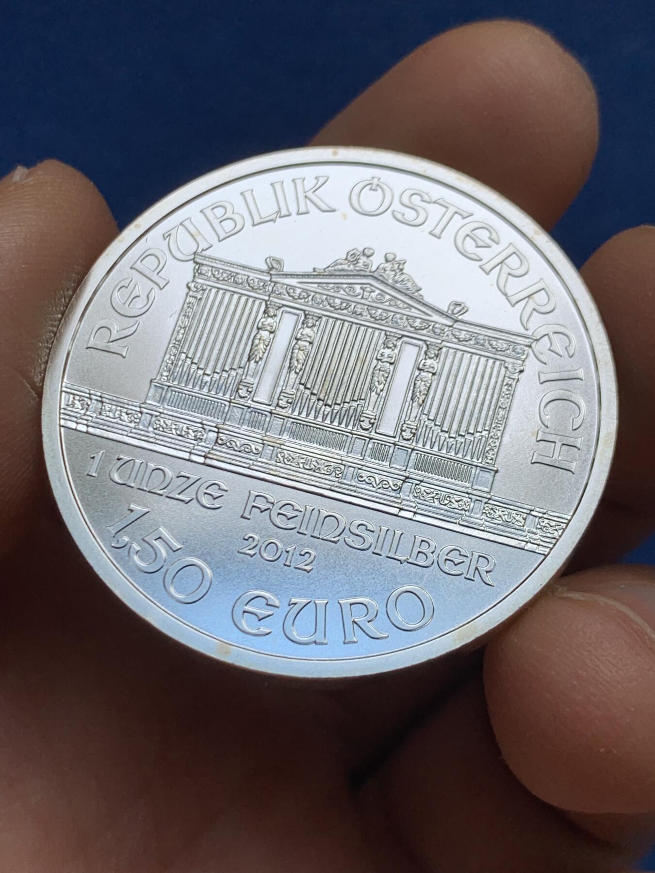 《竞宝斋》第459场 周日，周一，2场连拍 （全场包邮）欢迎送拍 奥地利2012年爱乐乐团投资银币，1盎司，999银，31.1克