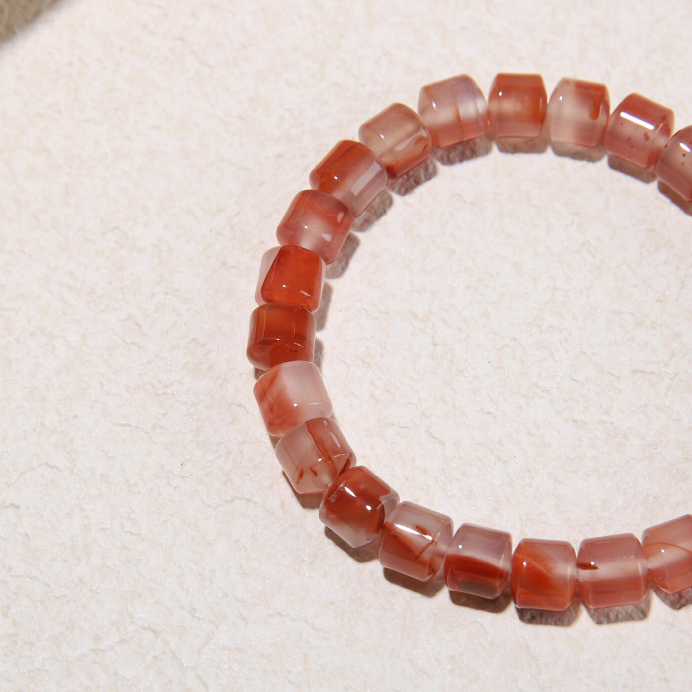 瑰丽珠宝（一） 鸿运当头南红飘花手串