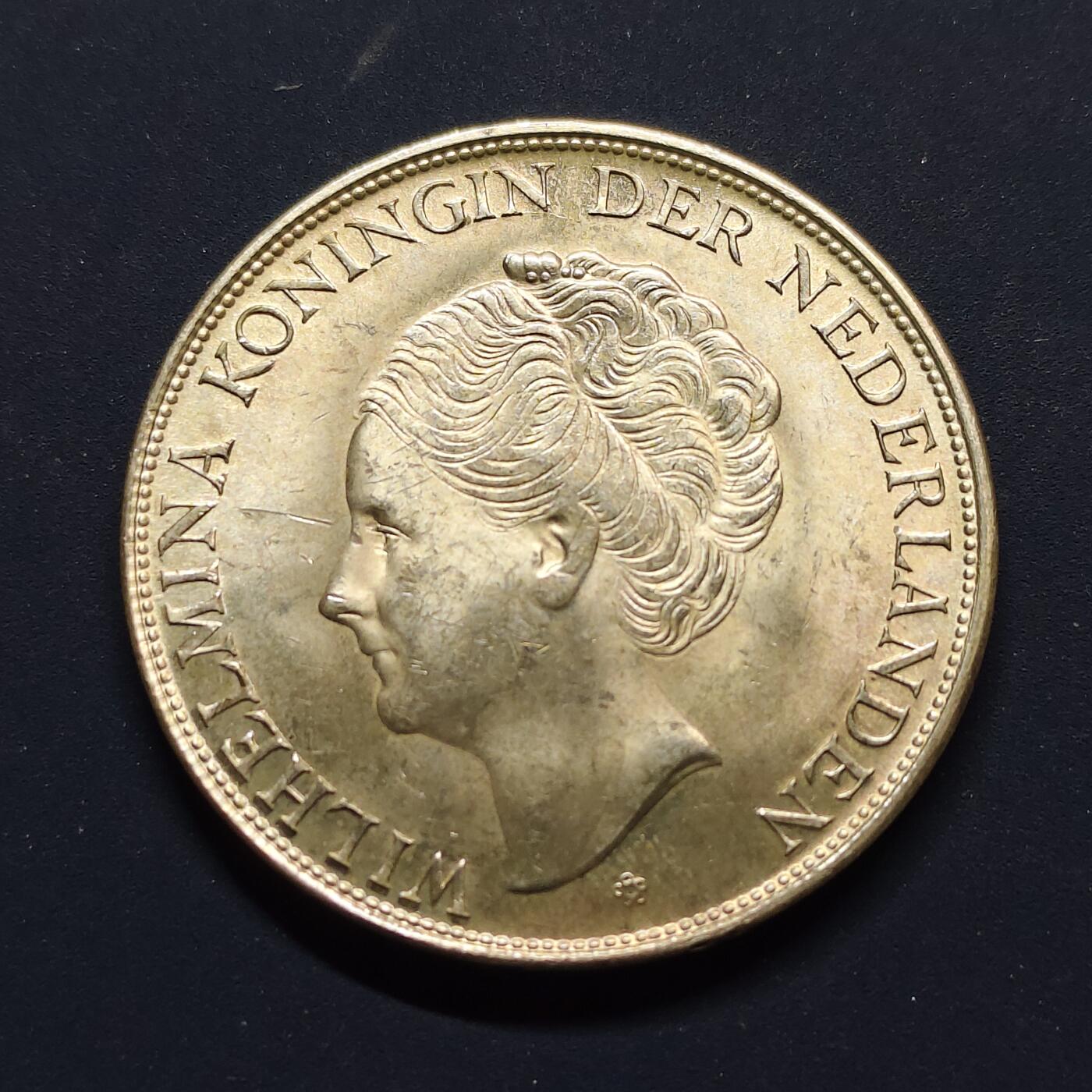 【全场包邮】纯粹捡漏拍497场-持续更新中 库拉索1944年威廉明娜女王2.5盾银币【38毫米25克72%】