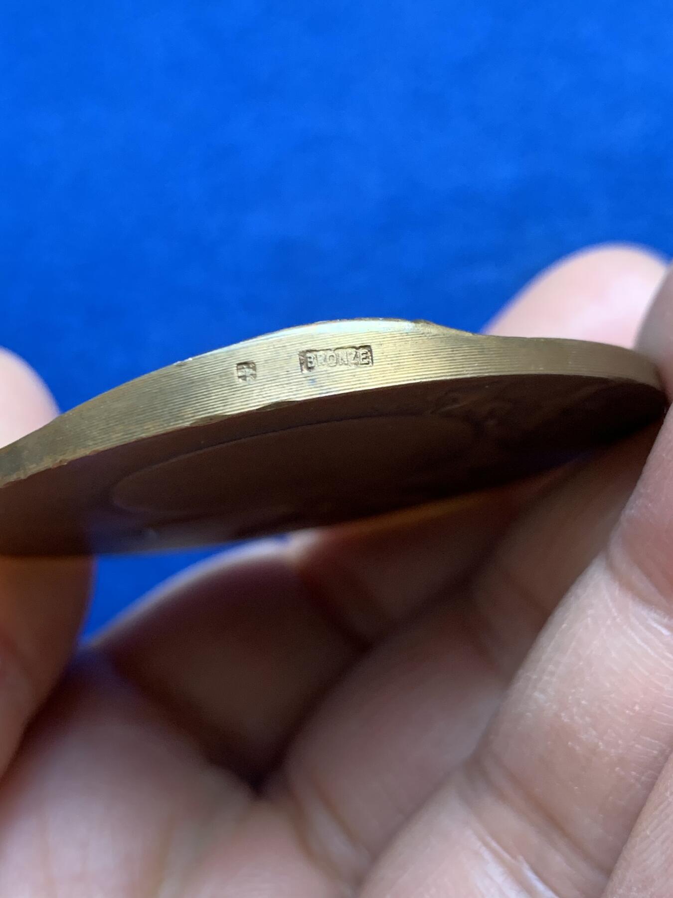 《竞宝斋》第459场 周日，周一，2场连拍 （全场包邮）欢迎送拍 法国玛丽安娜女神铜章 50.2克 49.7mm 正方形铜标边铭