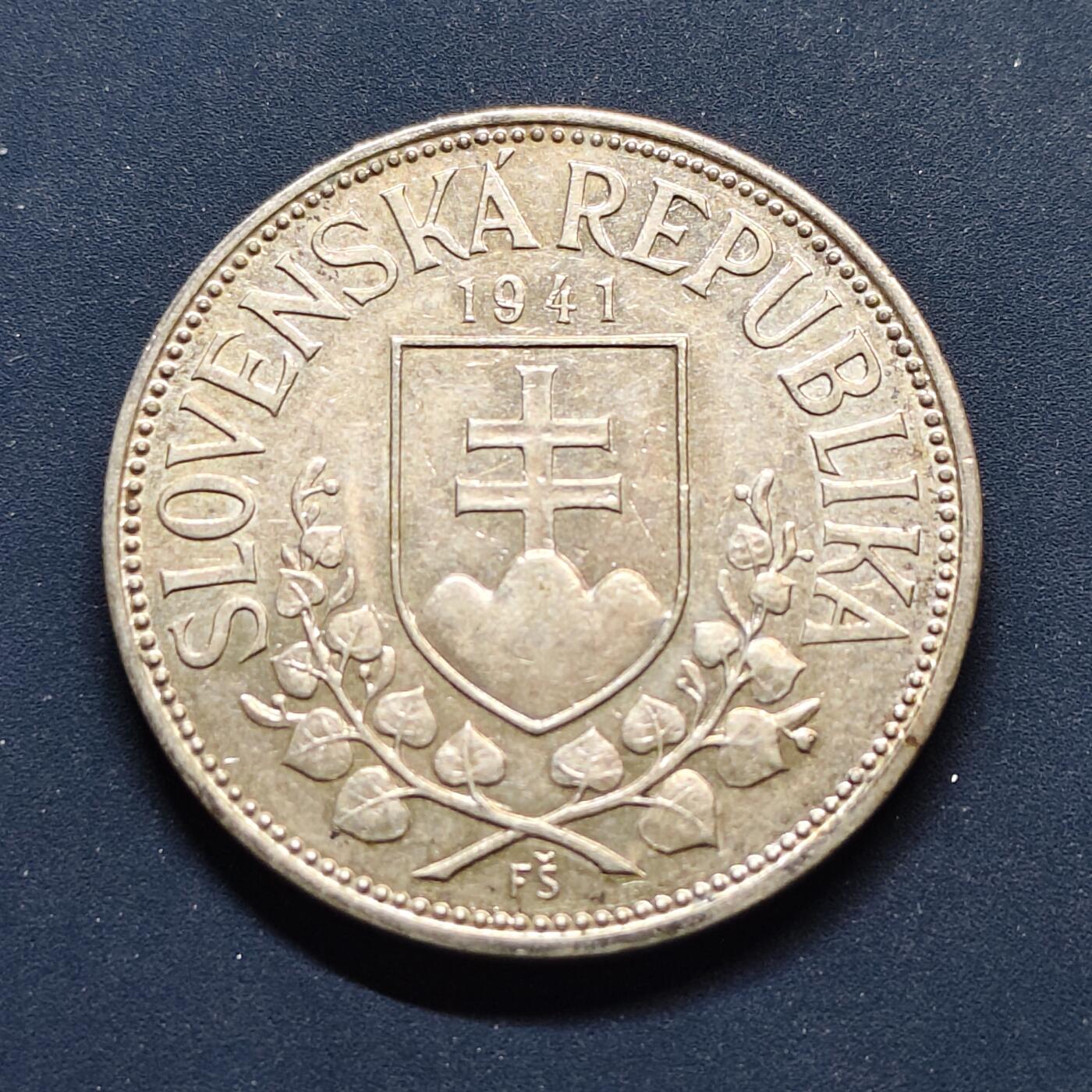 【全场包邮】纯粹捡漏拍497场-持续更新中 德占斯洛伐克1941年20克朗圣西里尔和圣美多迪乌斯双圣纪念银币【31毫米15克50%】