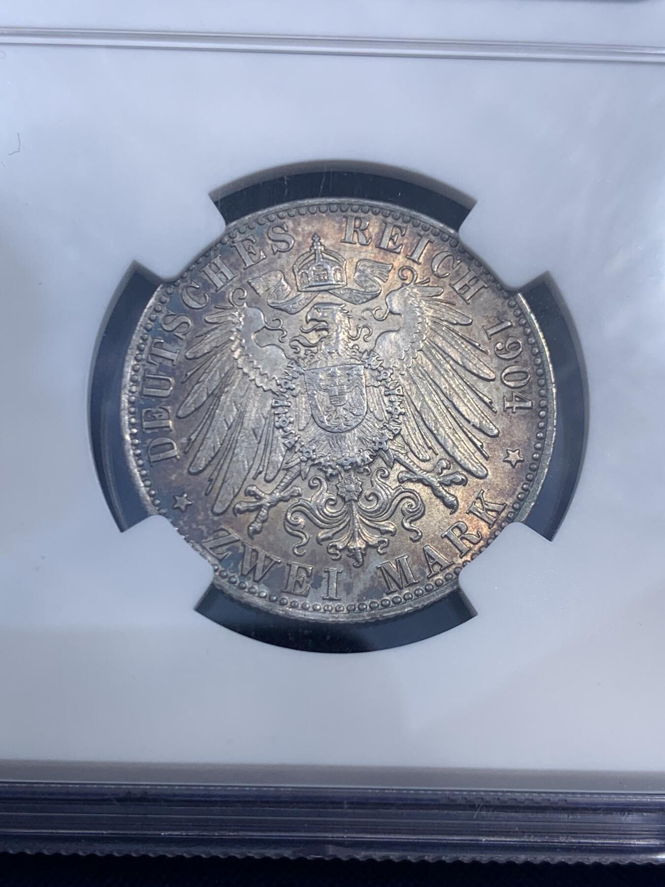 《竞宝斋》第459场 周日，周一，2场连拍 （全场包邮）欢迎送拍 NGC MS62 德国1904年不莱梅2马克银币 原光五彩 状态一流 有点严评了