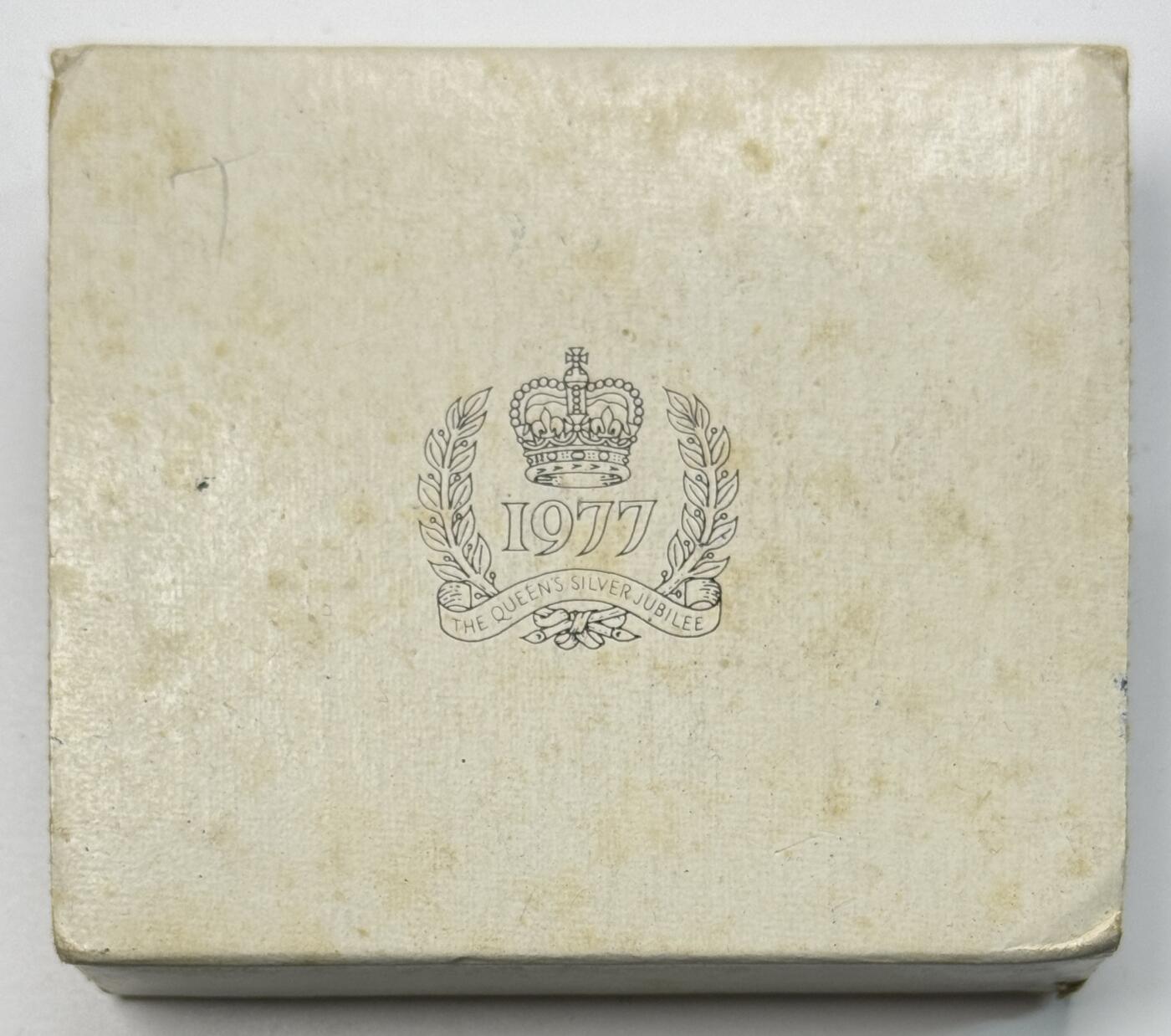 S&S Numismatic世界钱币-拍卖 第119期  特克斯和凯科斯群岛1977年 伊丽莎白二世女王登基25周年 25克朗精制纪念银币 43.75克925银