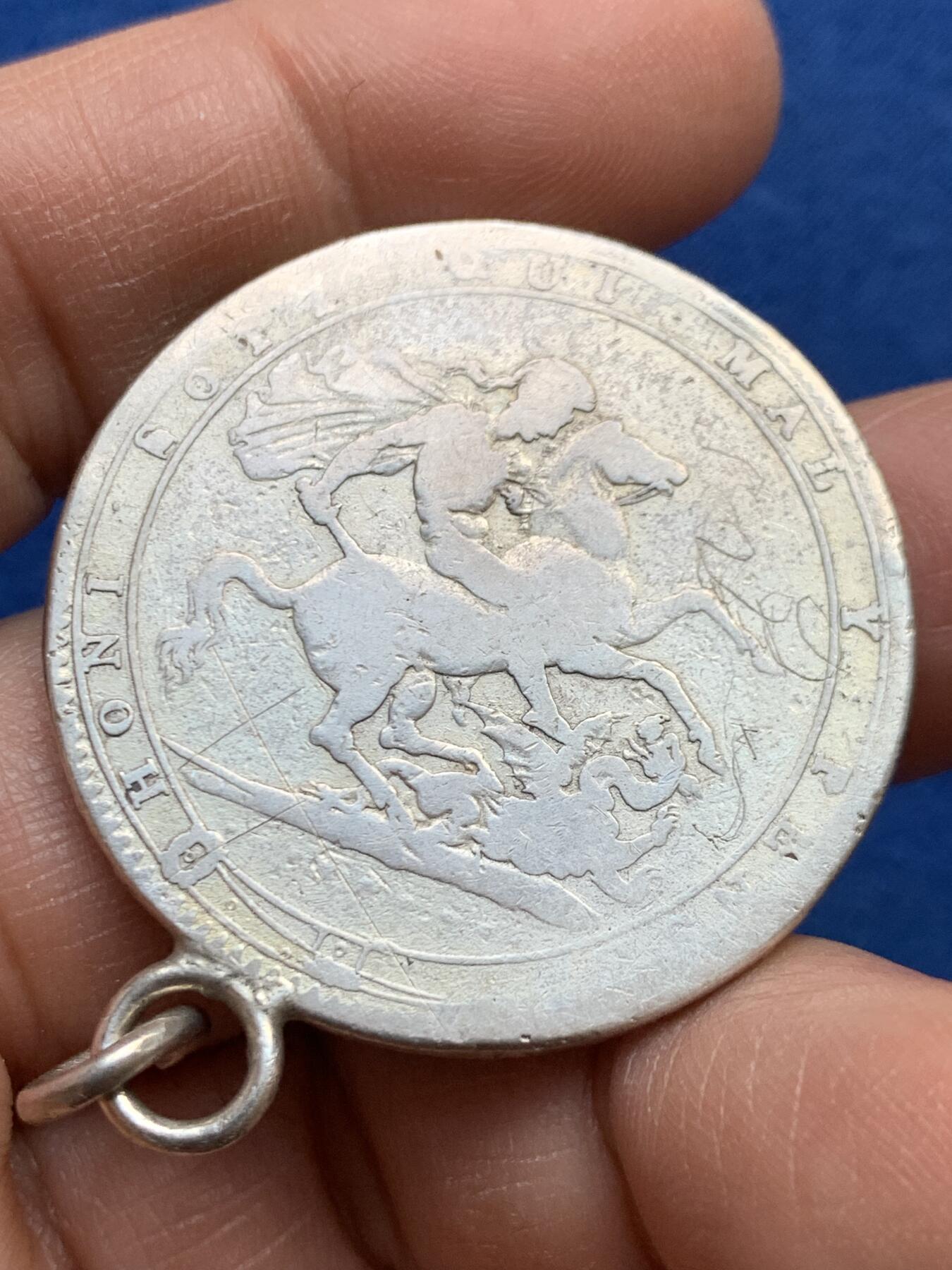 《竞宝斋》第459场 周日，周一，2场连拍 （全场包邮）欢迎送拍 英国乔治三世马剑银币 925银 28.05克 37.7mm