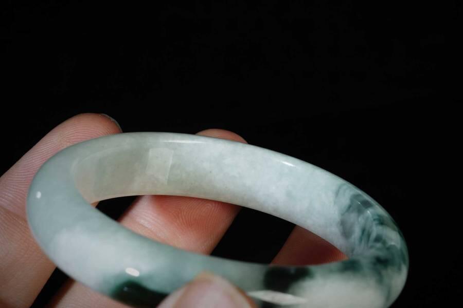 上海都达杂项专场三（全场包邮） 天然冰糯种带绿翡翠手镯68-40