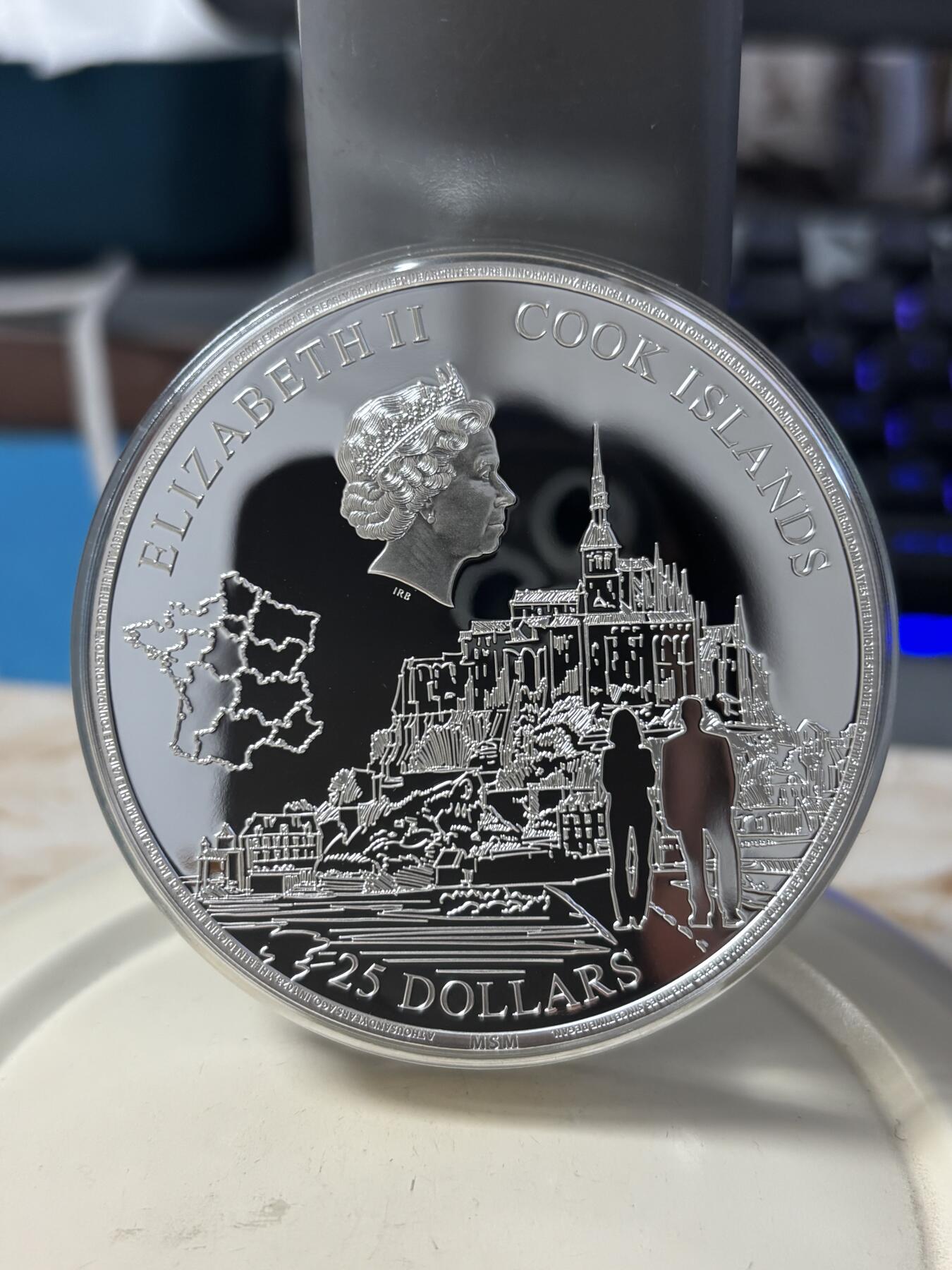 第189期拍卖 库克2023年圣米歇尔山5盎司超高浮雕彩色纪念银币，999银，发行500枚