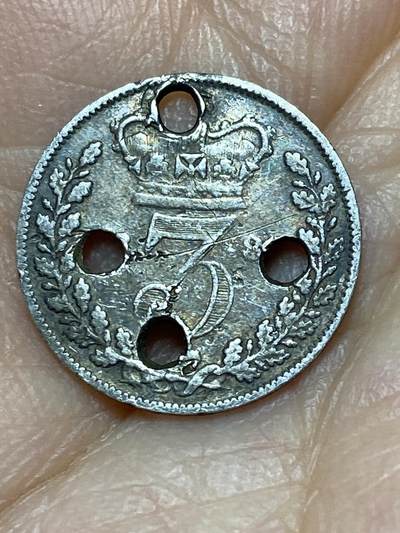 2026年第十一场(总第一百八十场）外国好品散币场(免佣金) - 打孔–英国🇬🇧3便士银币(维多利亚女王青年头像，925高银)