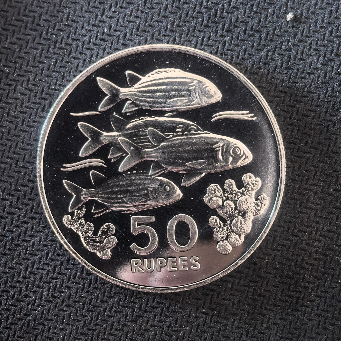 道一币馆币章第一百六十四场 塞舌尔1978年保护海洋鱼类50卢比精制银币  31.65g 925s