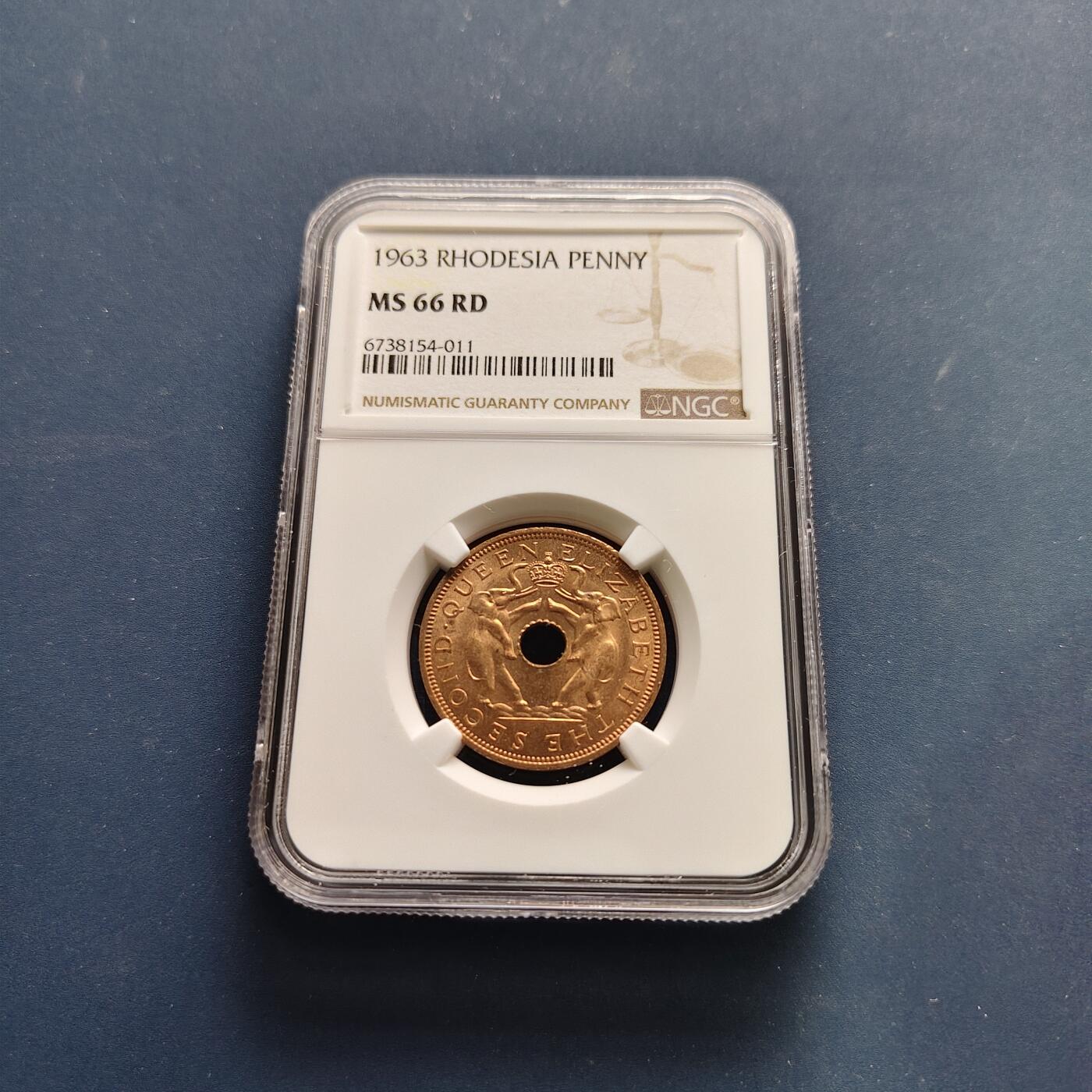 【全场包邮】纯粹捡漏拍497场-持续更新中 【收藏级·冠军分】英属罗德西亚和尼亚萨兰1963年女王1便士铜币-NGC MS66 RD