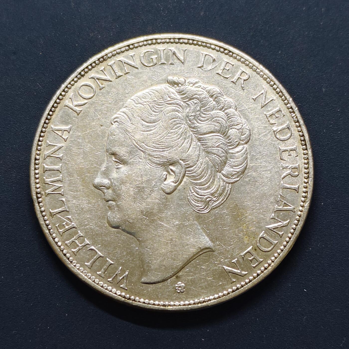 【全场包邮】纯粹捡漏拍497场-持续更新中 荷兰1932年威廉明娜女王2.5盾银币【38毫米25克72%】-B