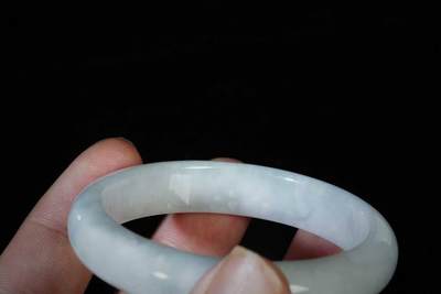 上海都达杂项专场三十四【年后发货全场包邮】  天然冰糯种翡翠手镯86-41