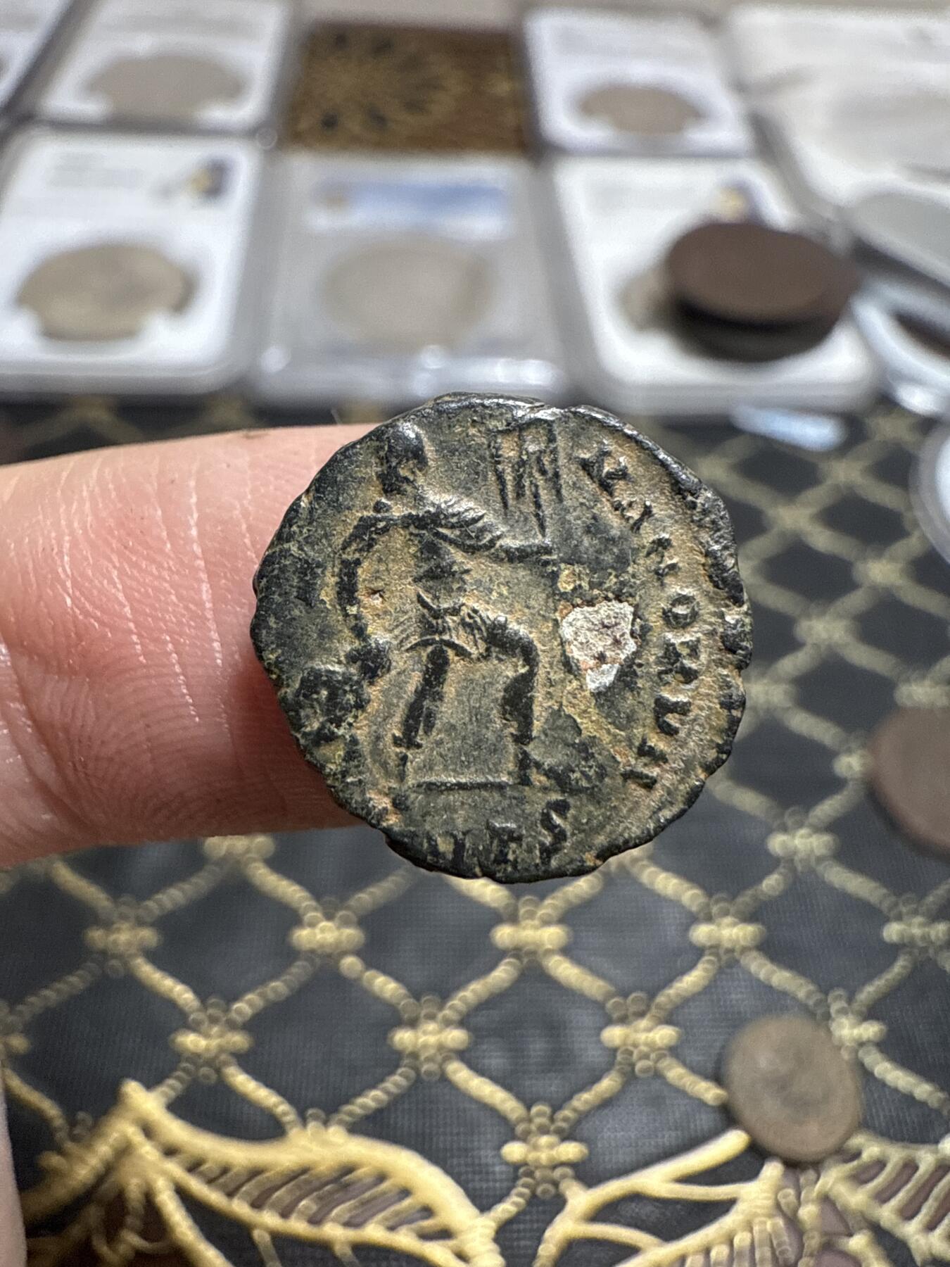 南宋泉阁俄币 外币 国币 专场第二十一期 【送拍无额外佣金】 古罗马 公元383-408年 东罗马皇帝 阿卡狄乌斯小铜币 文字和头像打制清晰 品相好