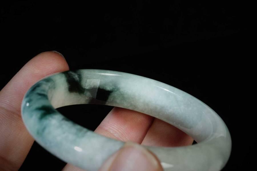 上海都达杂项专场三（全场包邮） 天然冰糯种带绿翡翠手镯68-40