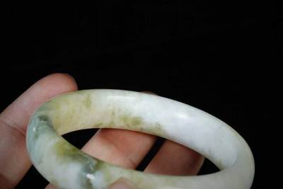 上海都达杂项专场三十四【年后发货全场包邮】  天然 蓝田玉贵妃手镯86-34