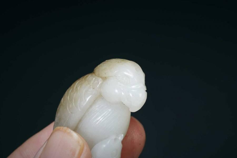 上海都达杂项专场三（全场包邮） 天然和田白玉精雕《鸢飞鱼跃》挂件86-6