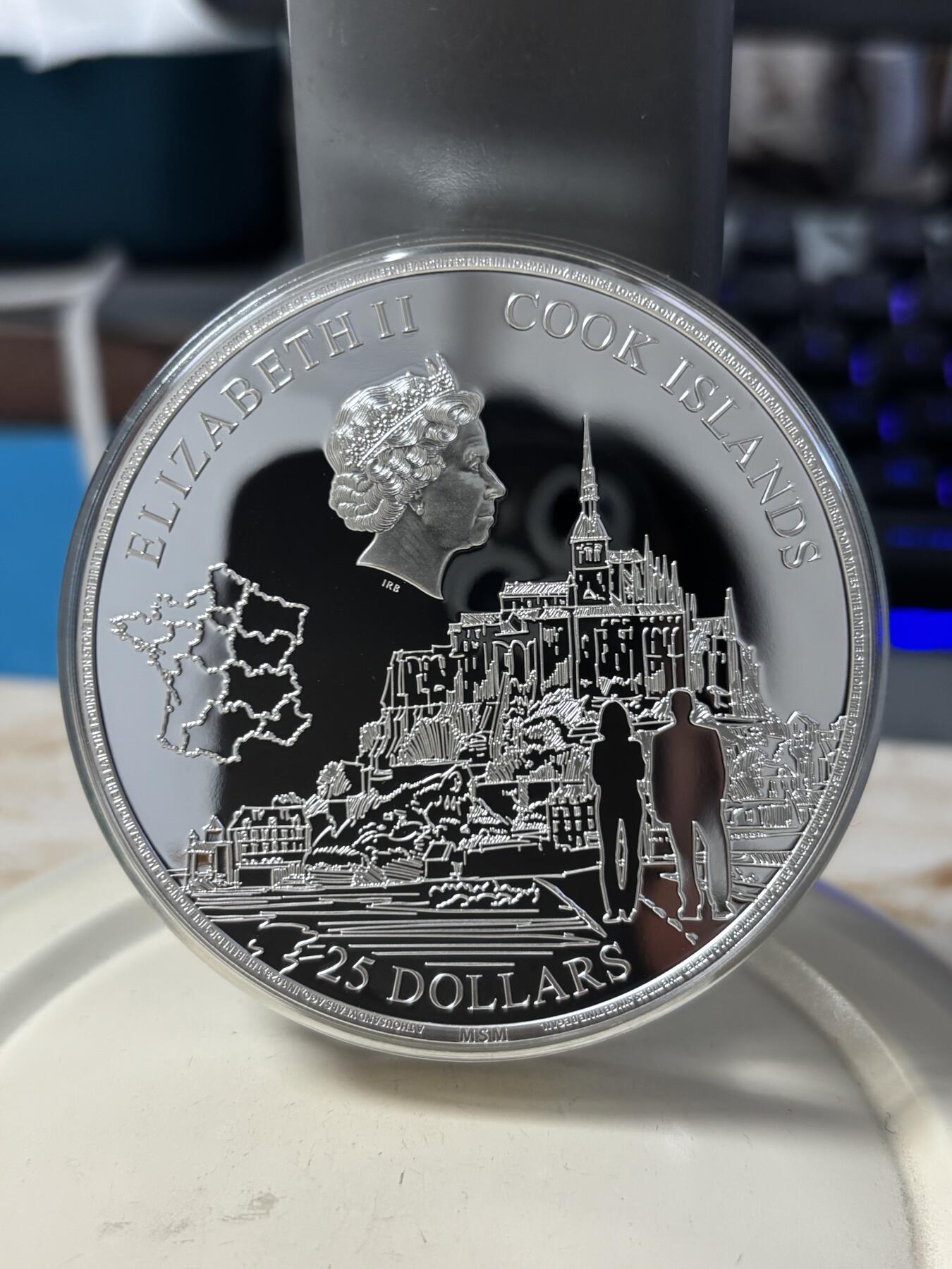 第189期拍卖 库克2023年圣米歇尔山5盎司超高浮雕彩色纪念银币，999银，发行500枚