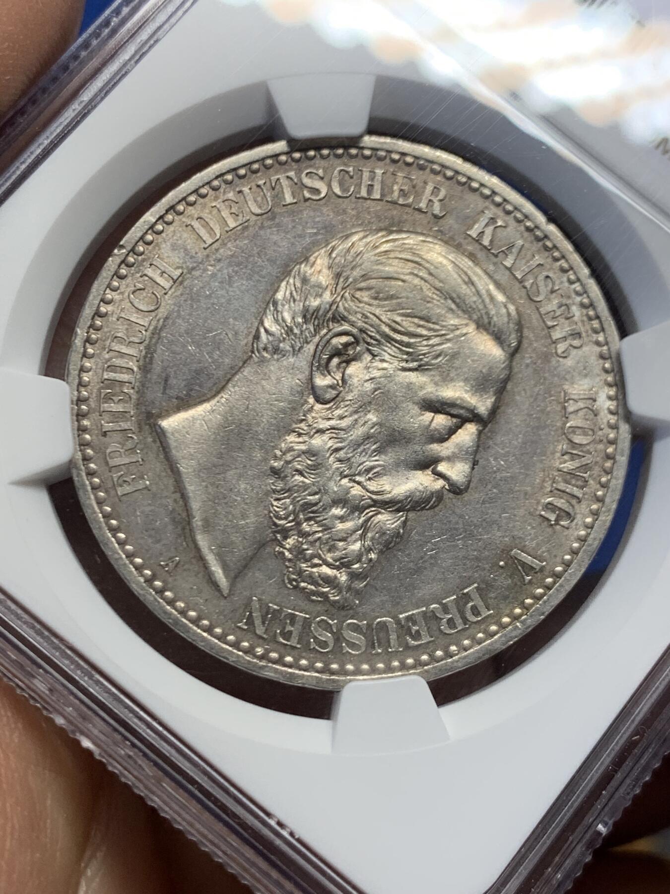 《竞宝斋》第459场 周日，周一，2场连拍 （全场包邮）欢迎送拍 NGC AU58 德国普鲁士三皇之年1888年弗里德里希三世5马克大银币