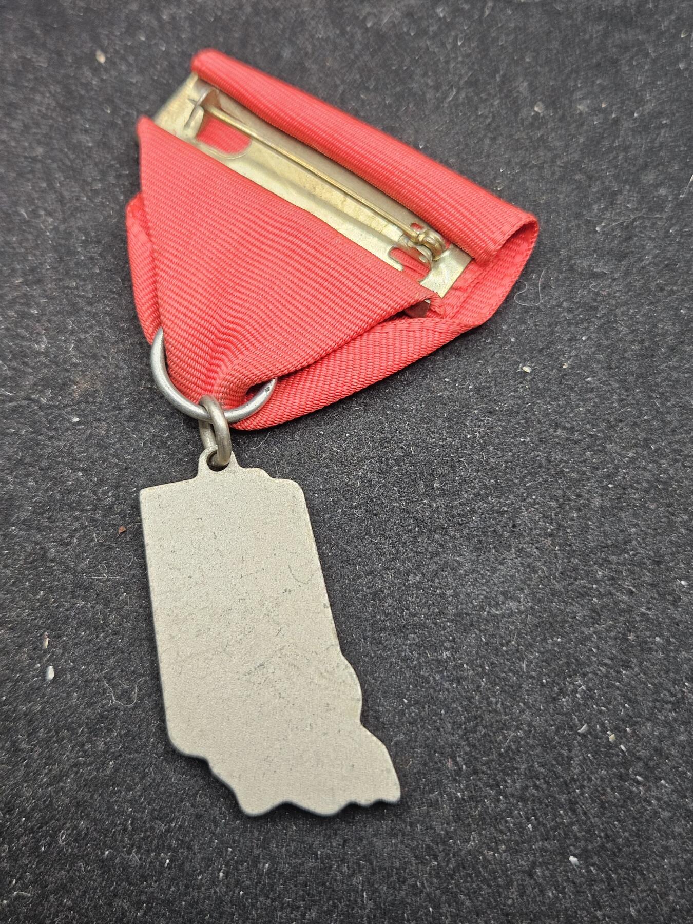 0元起拍勋章 第327期 咸鱼国勋章拍卖专场 1月21日（周三）下午6：00开始 美国印第安那州音乐协会纪念章