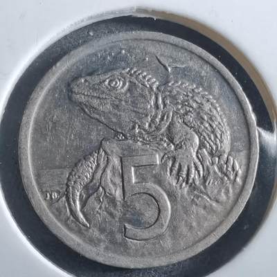 沼泽如烟--第966场 - 新西兰1975年5分