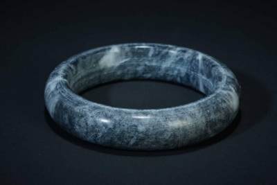 上海都达杂项专场三十四【年后发货全场包邮】  天然墨玉手镯86-35