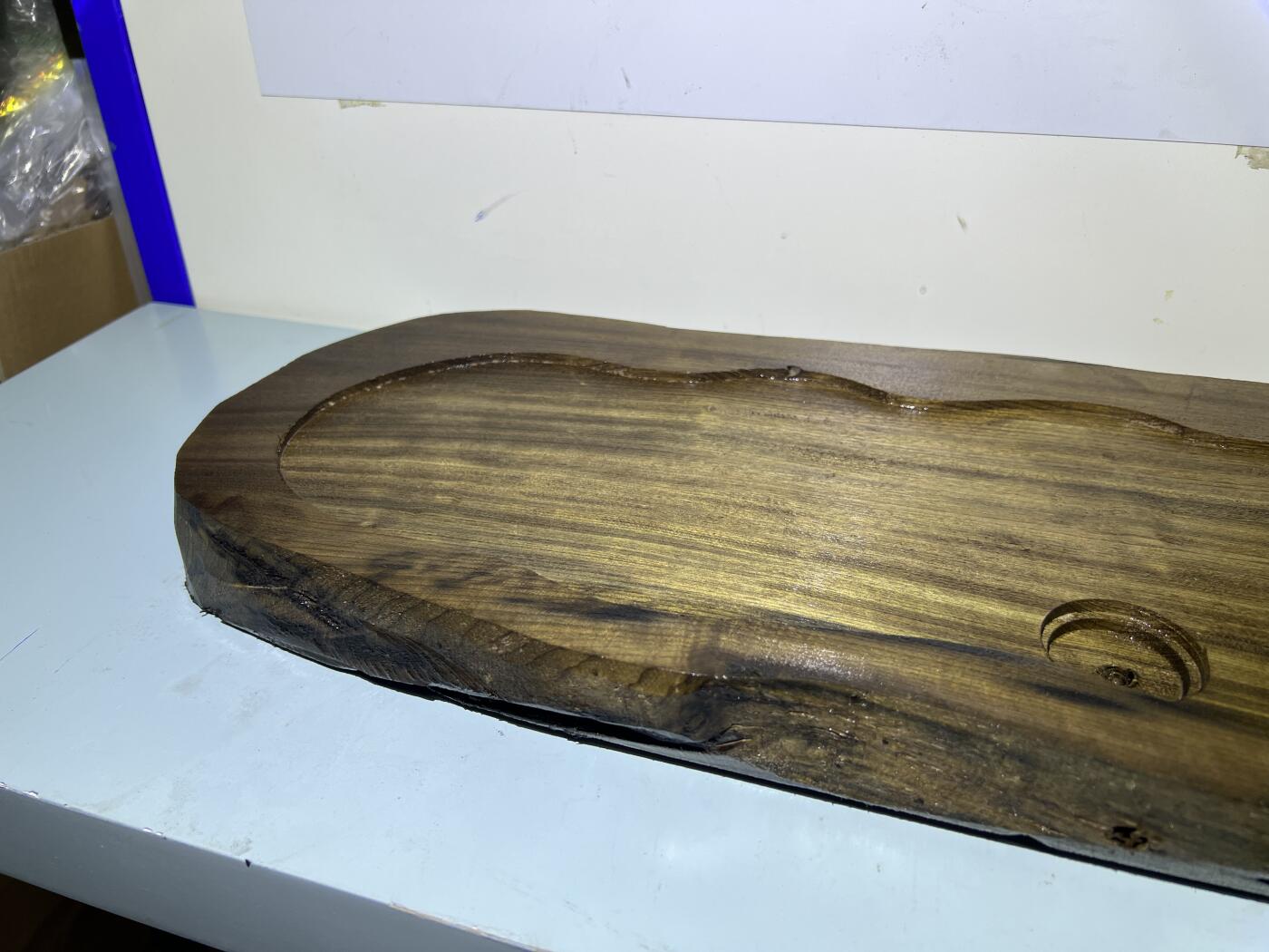 零元拍：01-17-3乌木金丝楠 茶盘 金丝爆满 香味满满。尺寸约：66.5/21.5/厚3.7CM。5斤多重